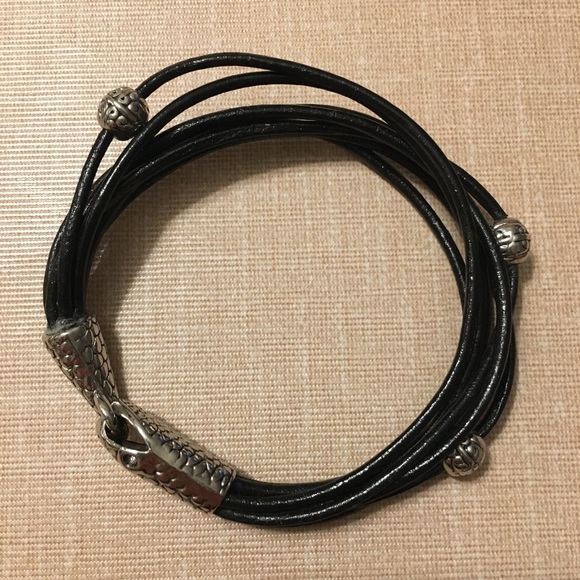 A leather cord crocodile bracelet - Picture 3 of 4